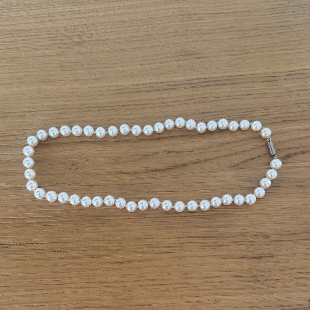 Classic White Pearl Necklace
